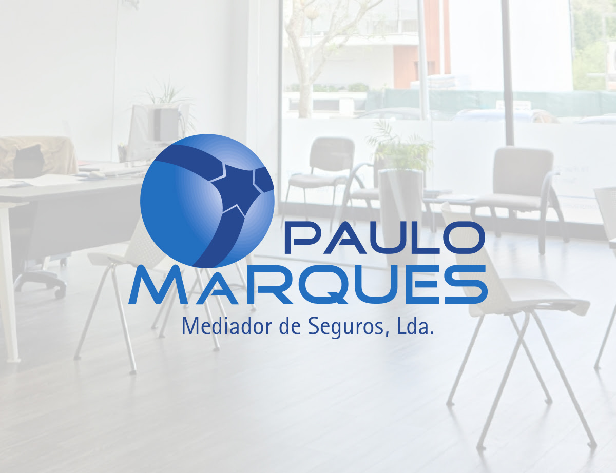 Logótipo Paulo Marques - Mediador de Seguros sobre fotografia