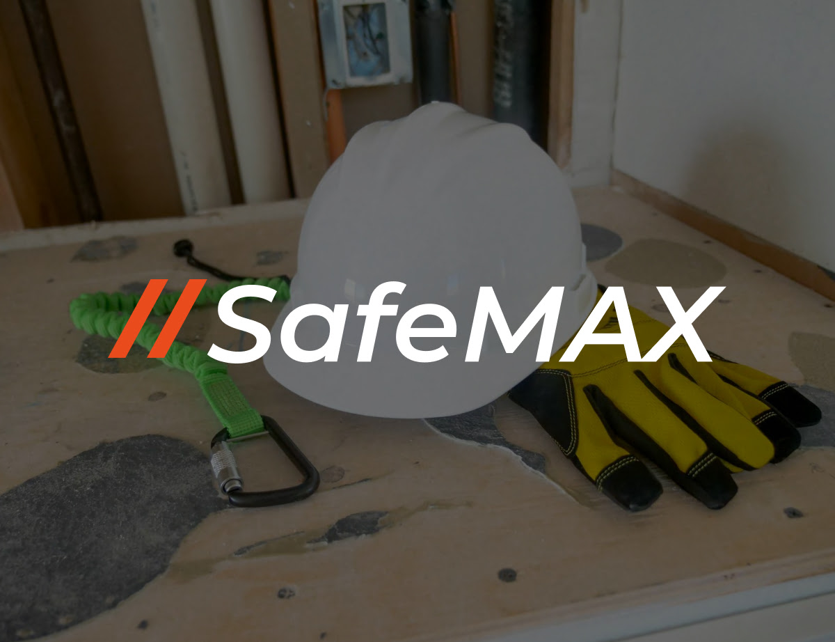 Logótipo SafeMAX sobre fotografia